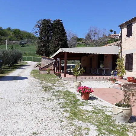 Bed and breakfast La Collina Sul Mare 3*